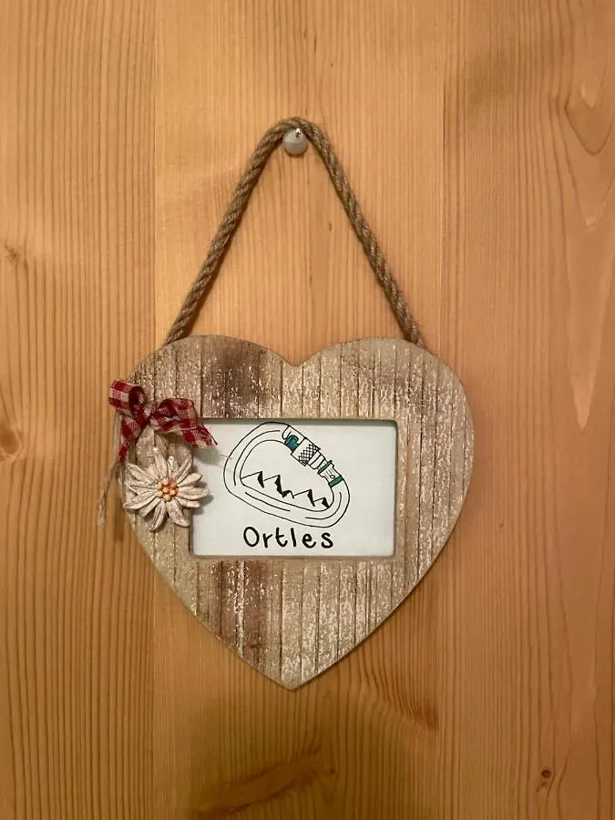 Trilocale Ortles - Residenza Vallecetta 2 Piatta アパート